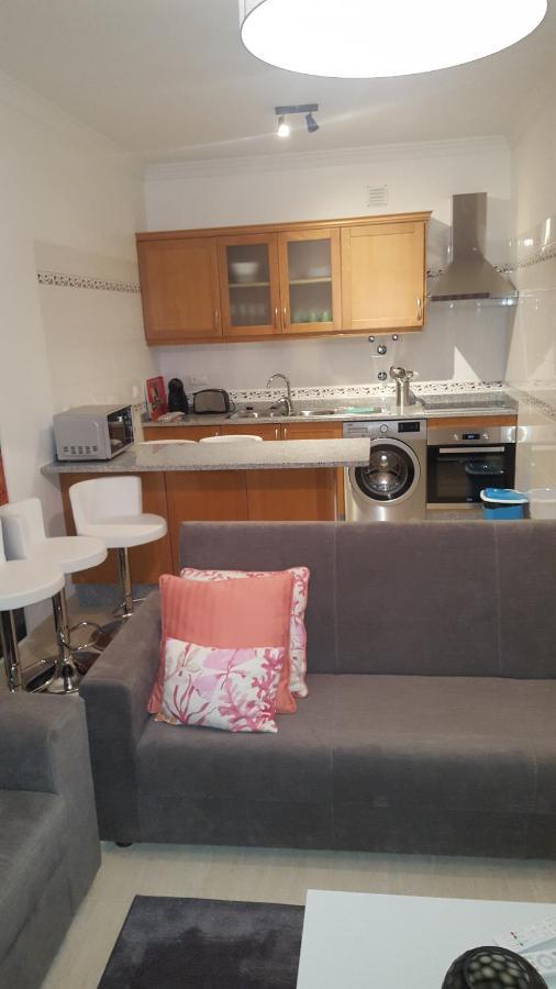 Apartamento Luminoso Urb. Quinta Das Palmeiras Porches  Eksteriør billede
