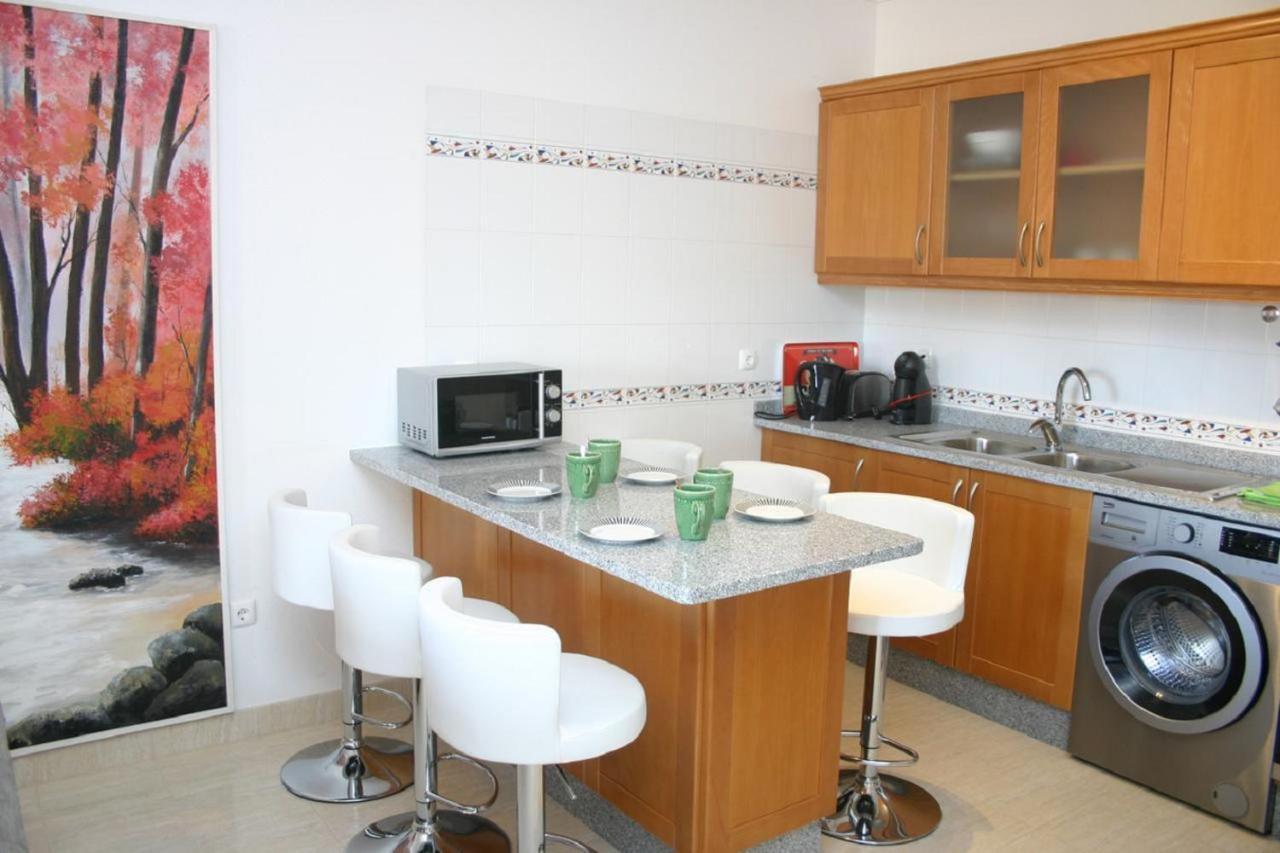 Apartamento Luminoso Urb. Quinta Das Palmeiras Porches  Eksteriør billede